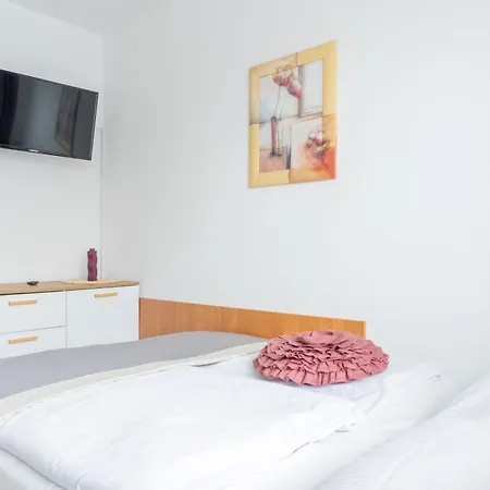 Pensionat Blizniak - I Bardzo Blisko Plazy Karwia