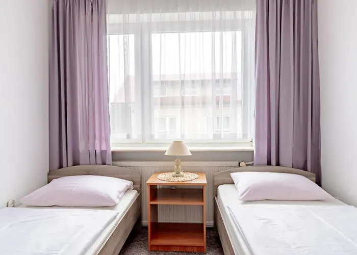 Blizniak - I Bardzo Blisko Plazy 3*