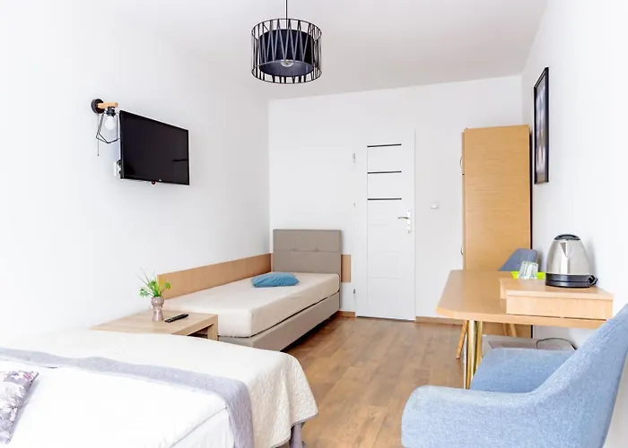 Blizniak - I Bardzo Blisko Plazy 3* Karwia