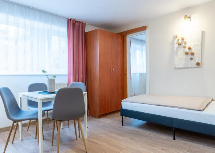 Blizniak - I Bardzo Blisko Plazy 3*