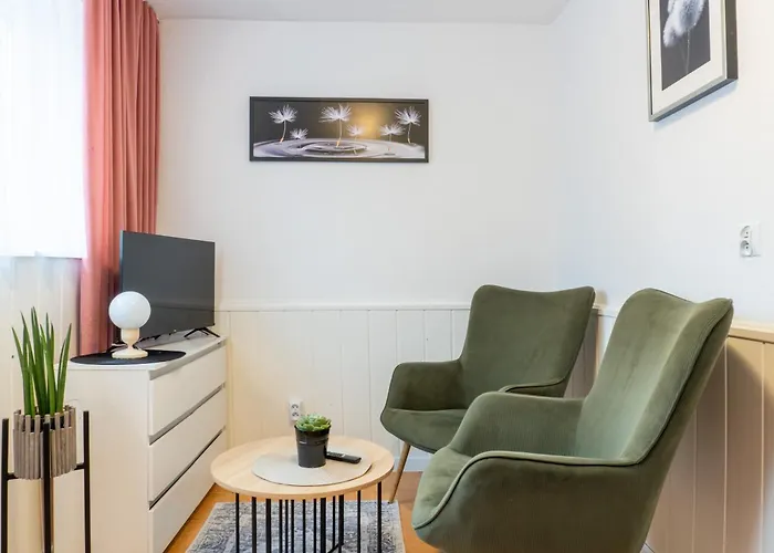 Blizniak - I Bardzo Blisko Plazy 3* Karwia